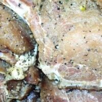 黑椒豬扒 (以實際重量計)